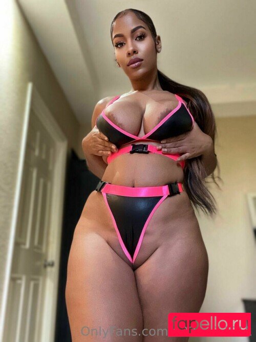 Leiza-Mae Keane Onlyfans Photo Gallery 