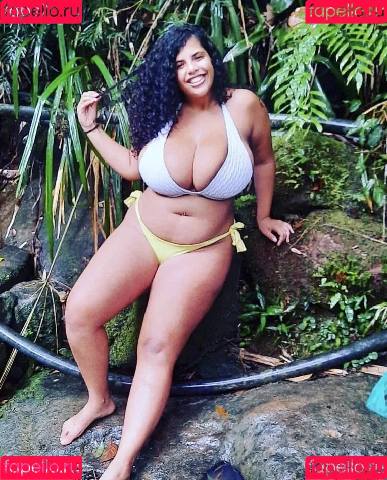 Mayla Coimbra Onlyfans Photo Gallery 
