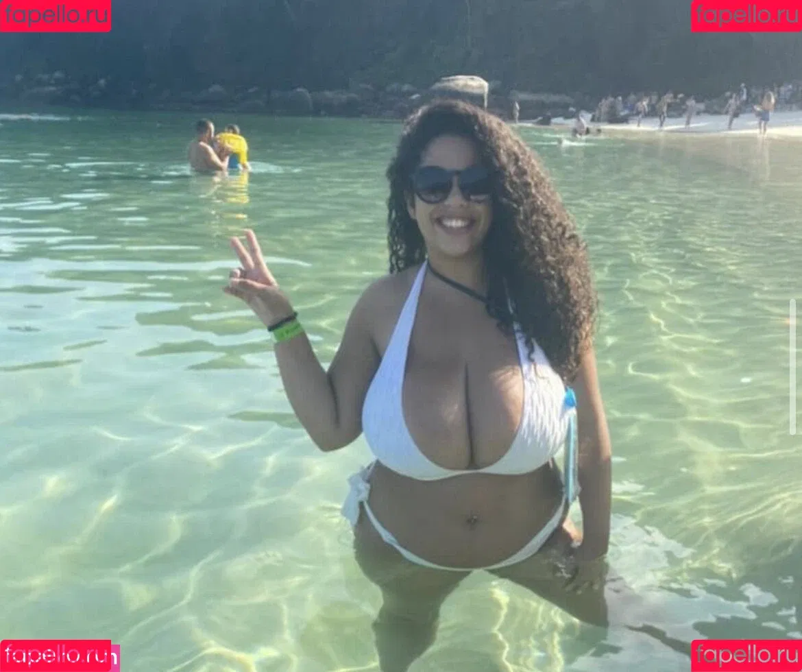 Mayla Coimbra Onlyfans Photo Gallery 