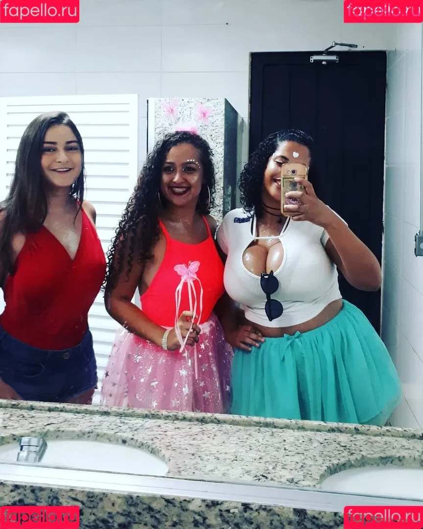 Mayla Coimbra Onlyfans Photo Gallery 