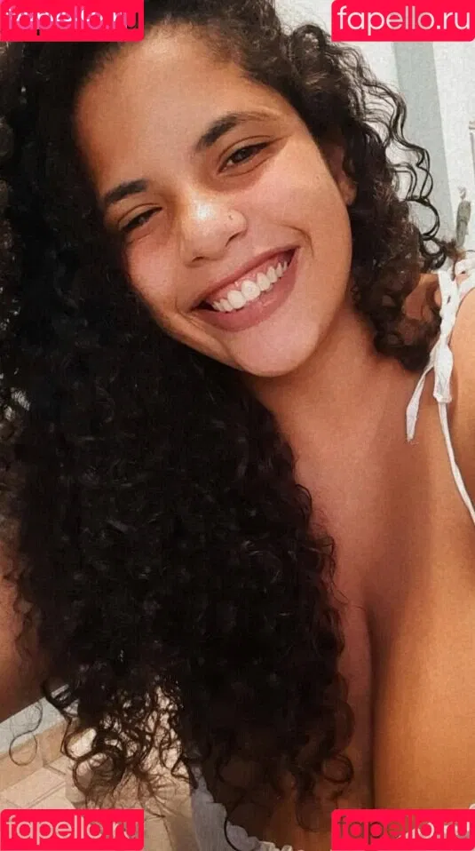 Mayla Coimbra Onlyfans Photo Gallery 
