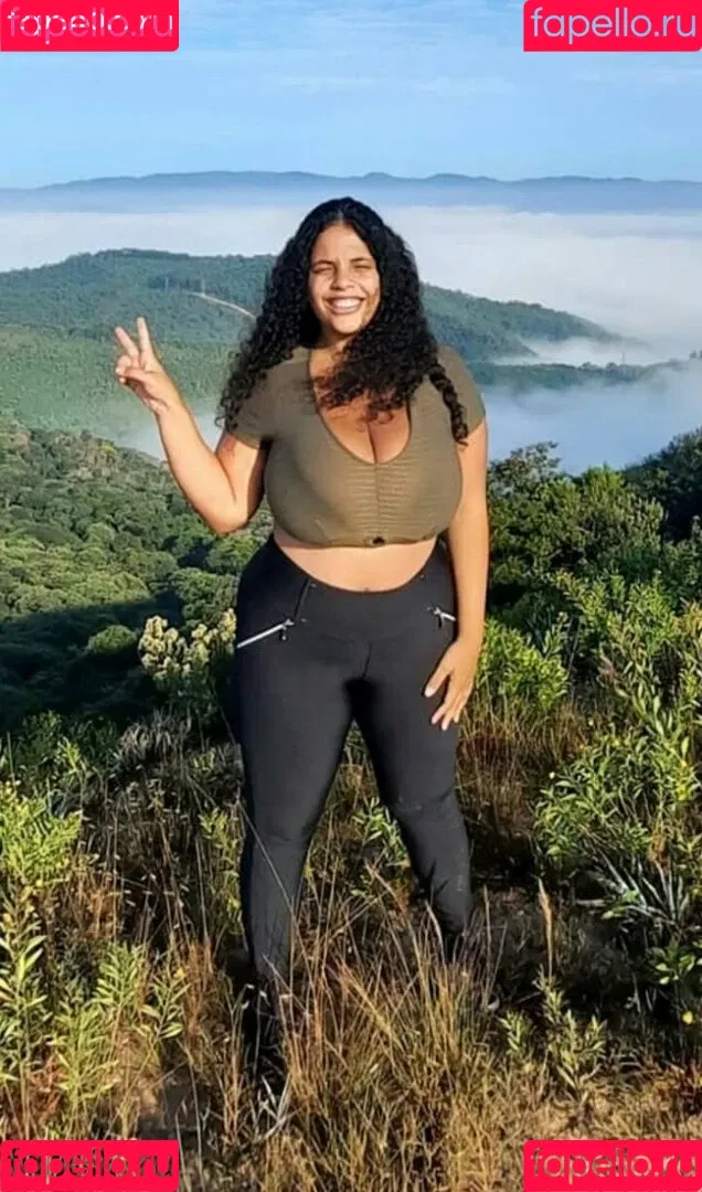 Mayla Coimbra Onlyfans Photo Gallery 