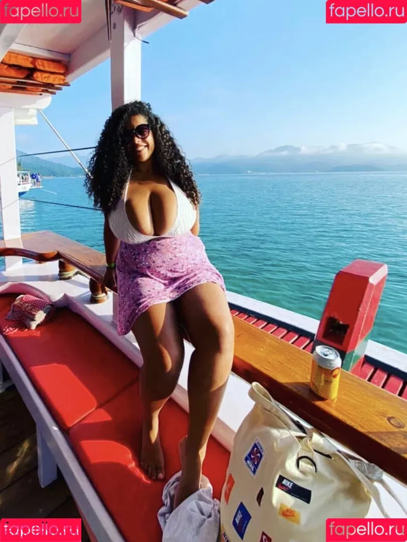 Mayla Coimbra Onlyfans Photo Gallery 
