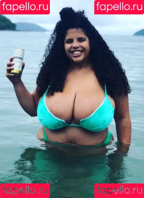 Mayla Coimbra Onlyfans Photo Gallery 