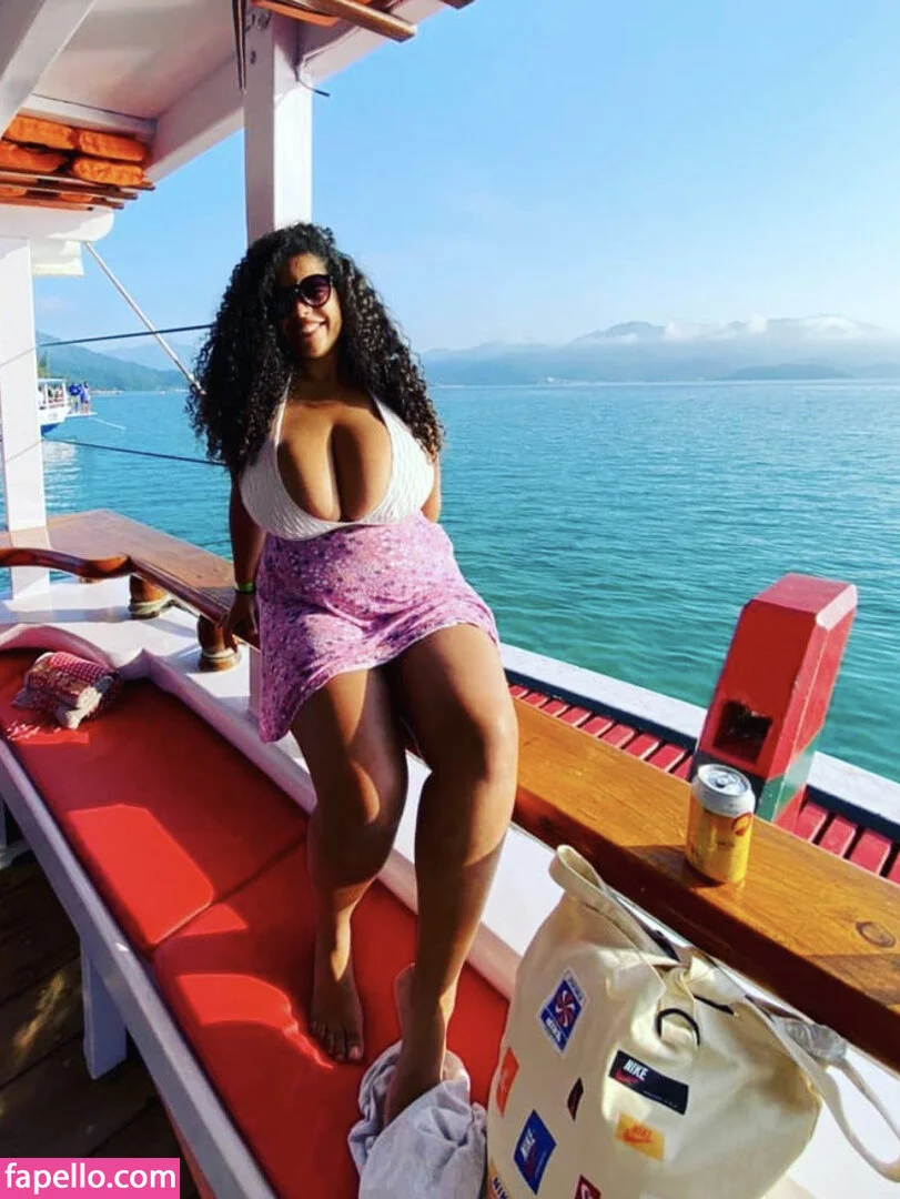 Mayla Coimbra Onlyfans Photo Gallery 