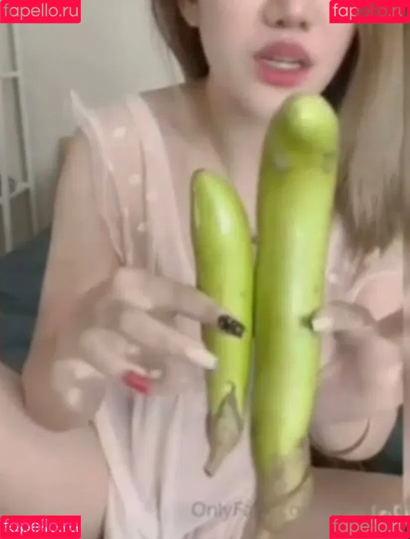 menaraewadee Onlyfans Photo Gallery 