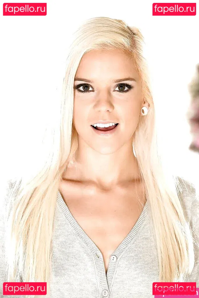 Halle Von Onlyfans Photo Gallery 