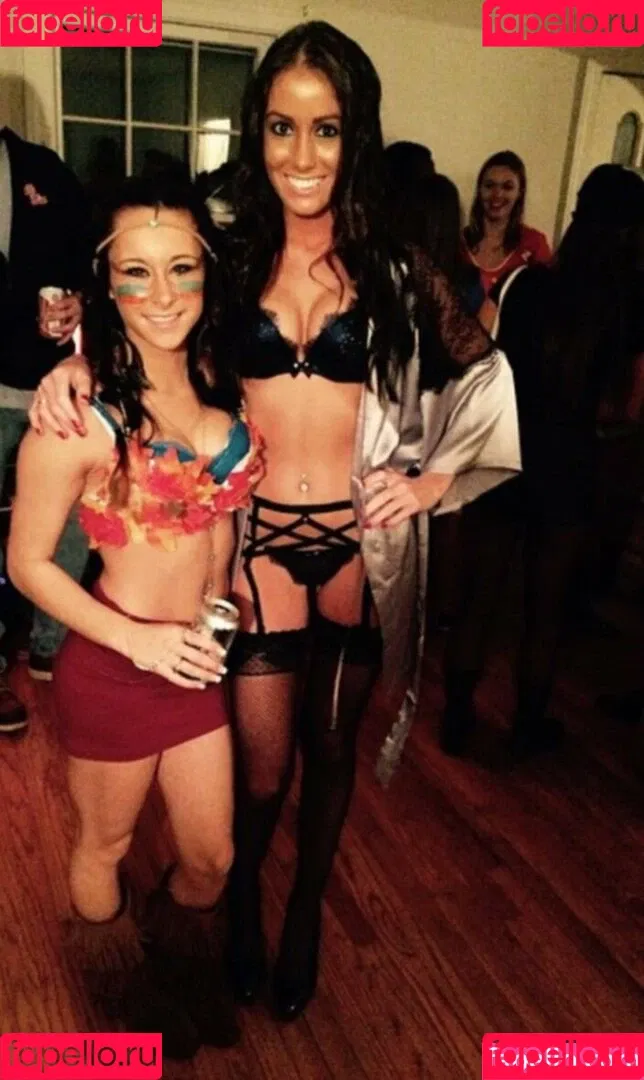 Courtney O'Connell Onlyfans Photo Gallery 