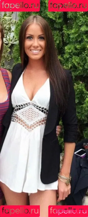 Courtney O'Connell Onlyfans Photo Gallery 