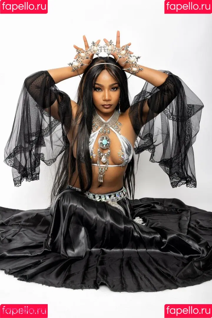 ZynahBear Onlyfans Photo Gallery 