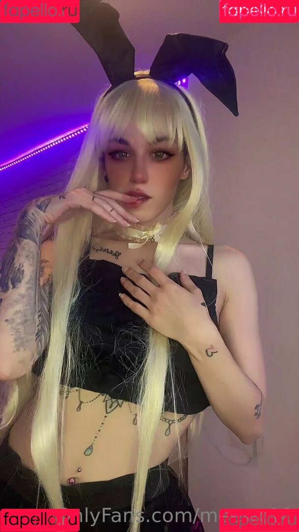 meewc18 Onlyfans Photo Gallery 