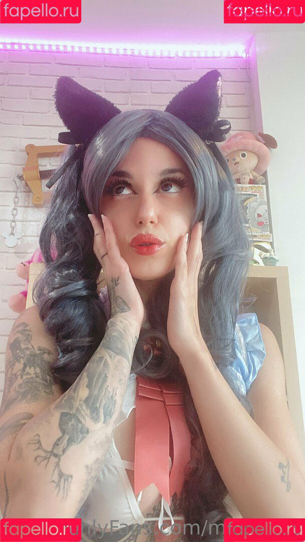 meewc18 Onlyfans Photo Gallery 