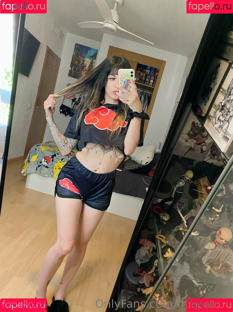 meewc18 Onlyfans Photo Gallery 