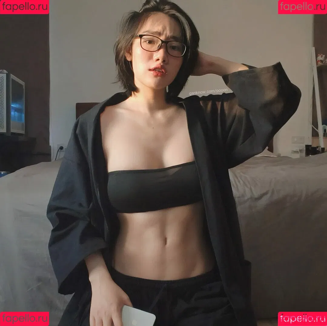 Poon Wrunya Onlyfans Photo Gallery 