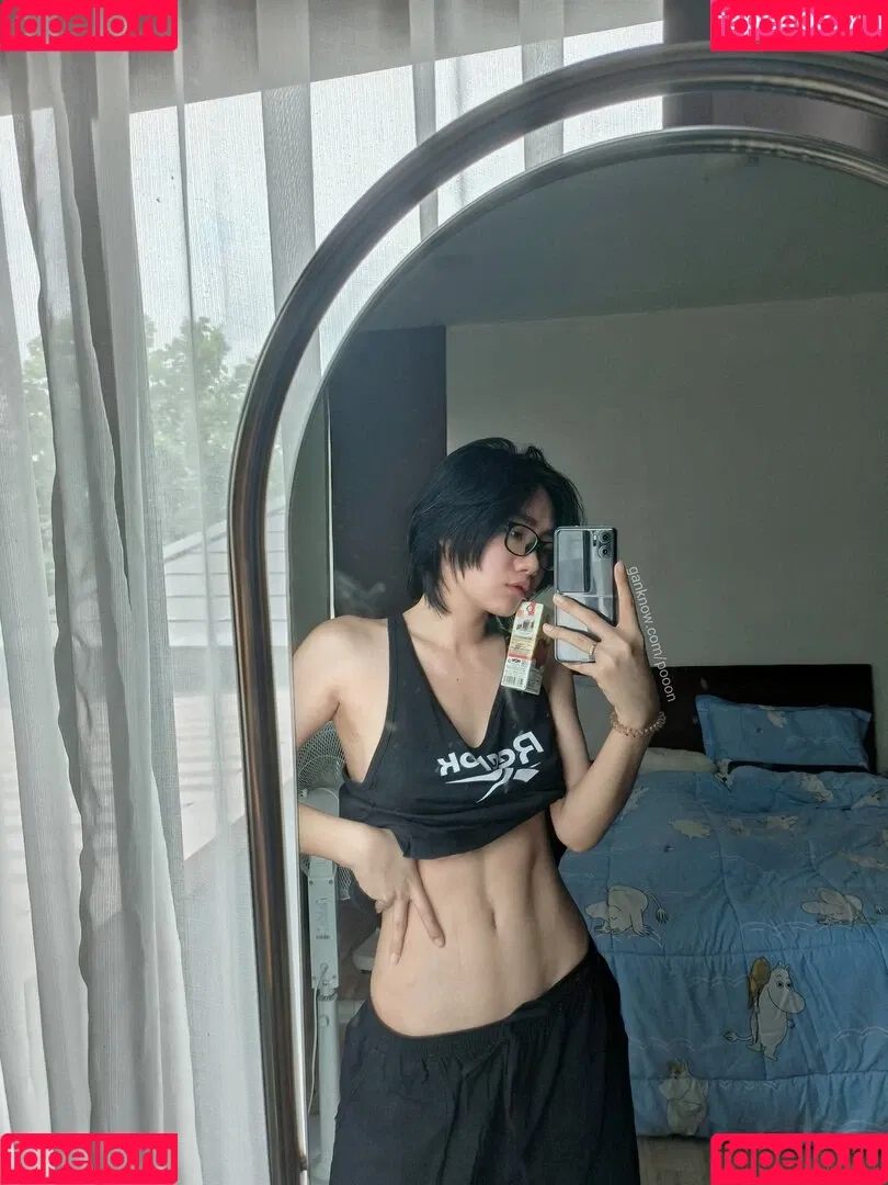 Poon Wrunya Onlyfans Photo Gallery 