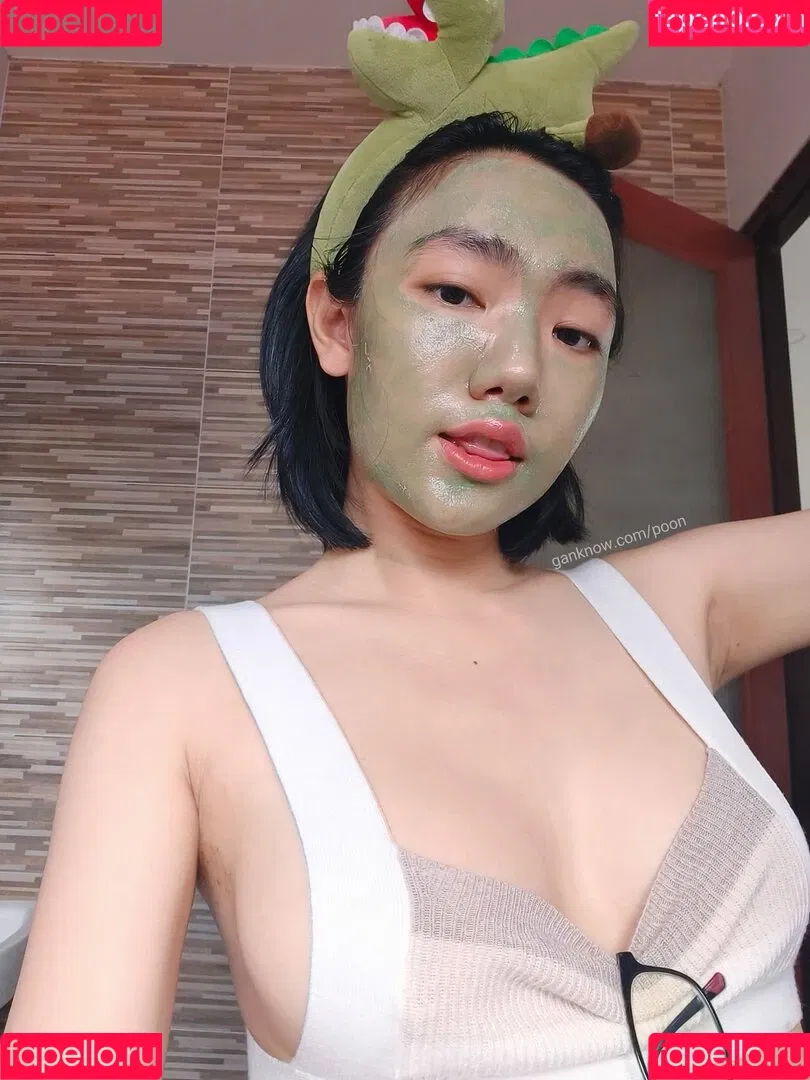 Poon Wrunya Onlyfans Photo Gallery 