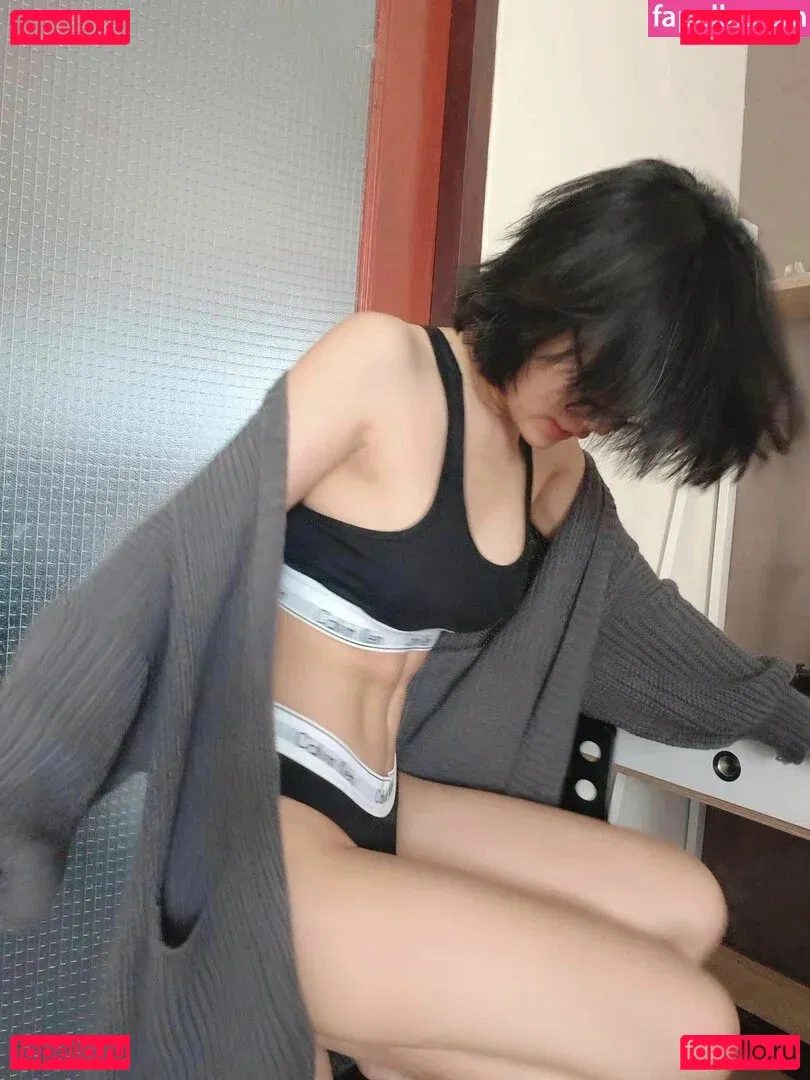 Poon Wrunya Onlyfans Photo Gallery 