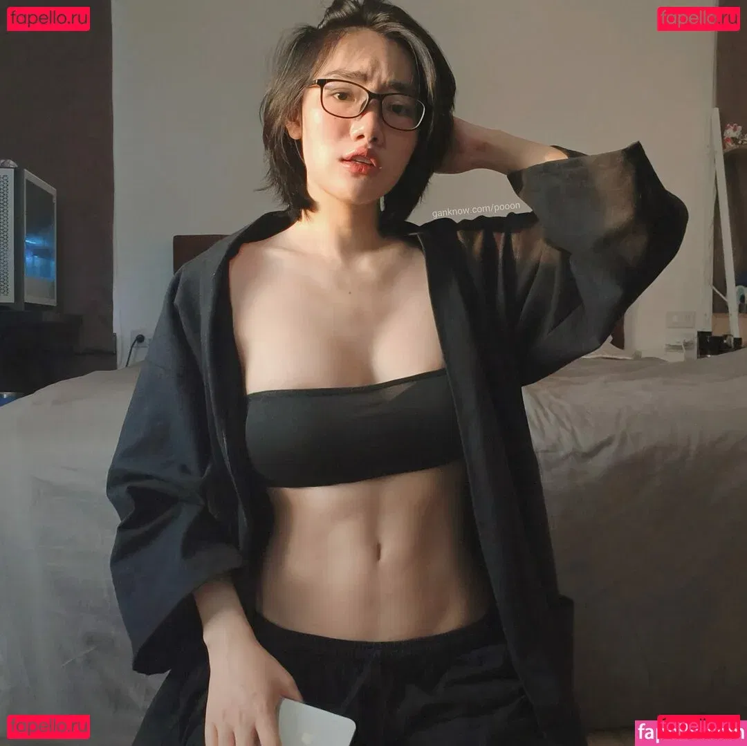 Poon Wrunya Onlyfans Photo Gallery 