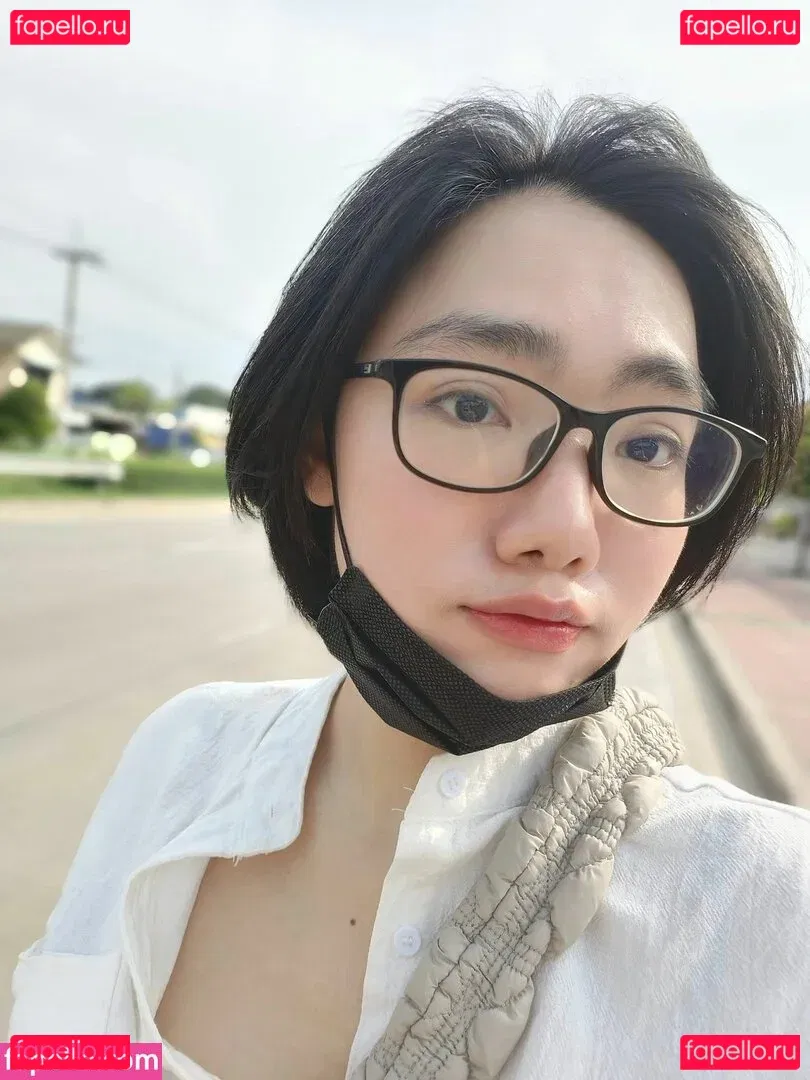 Poon Wrunya Onlyfans Photo Gallery 