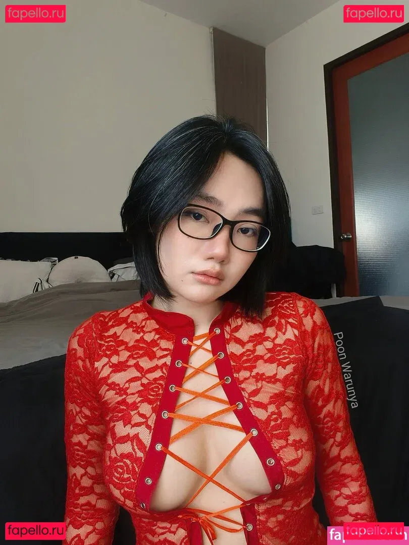 Poon Wrunya Onlyfans Photo Gallery 