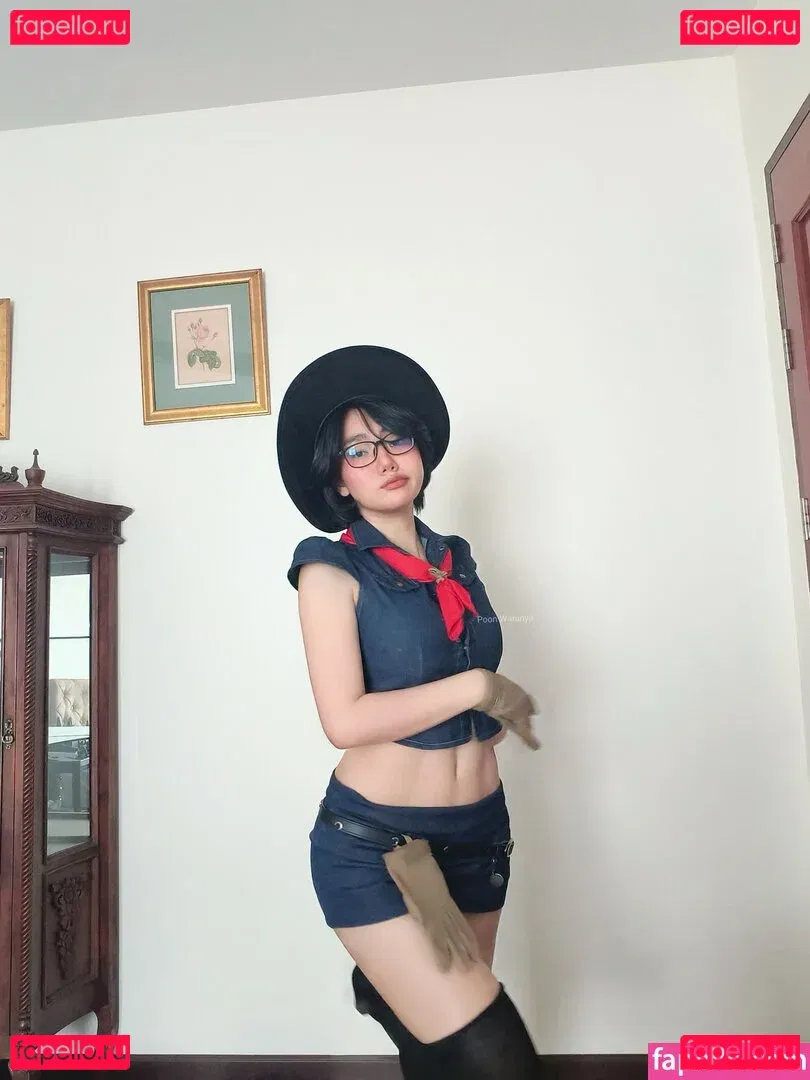 Poon Wrunya Onlyfans Photo Gallery 