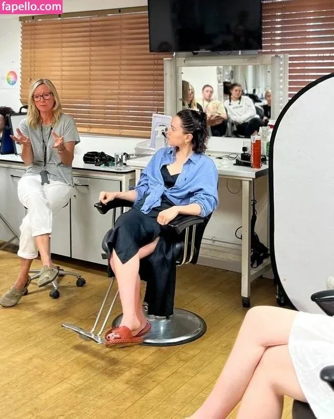 Daisy Ridley Onlyfans Photo Gallery 