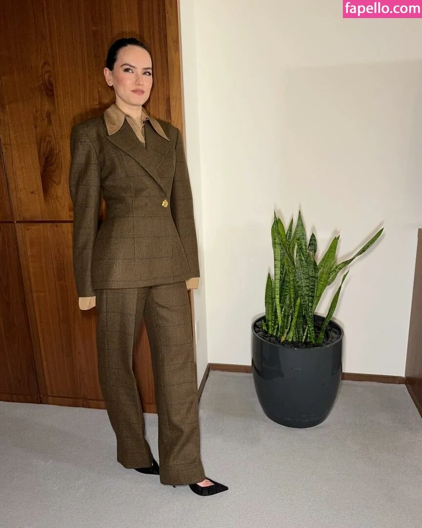 Daisy Ridley Onlyfans Photo Gallery 