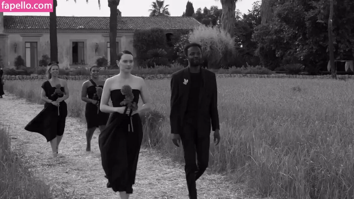 Daisy Ridley Onlyfans Photo Gallery 