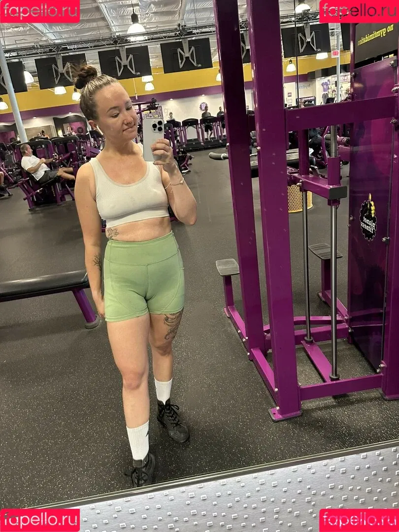Xxxkhloekarter Onlyfans Photo Gallery 