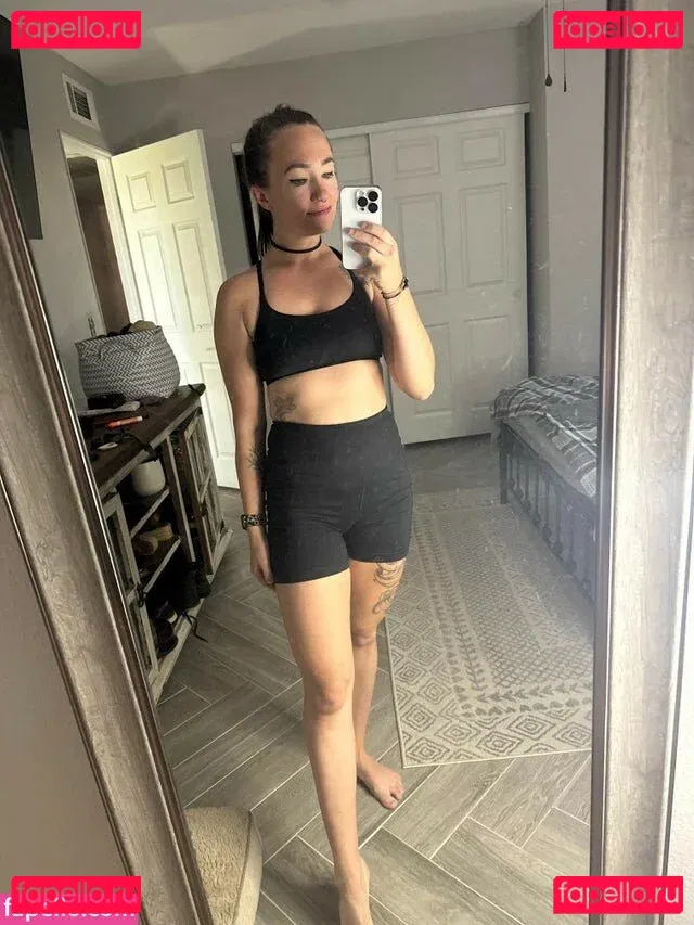 Xxxkhloekarter Onlyfans Photo Gallery 