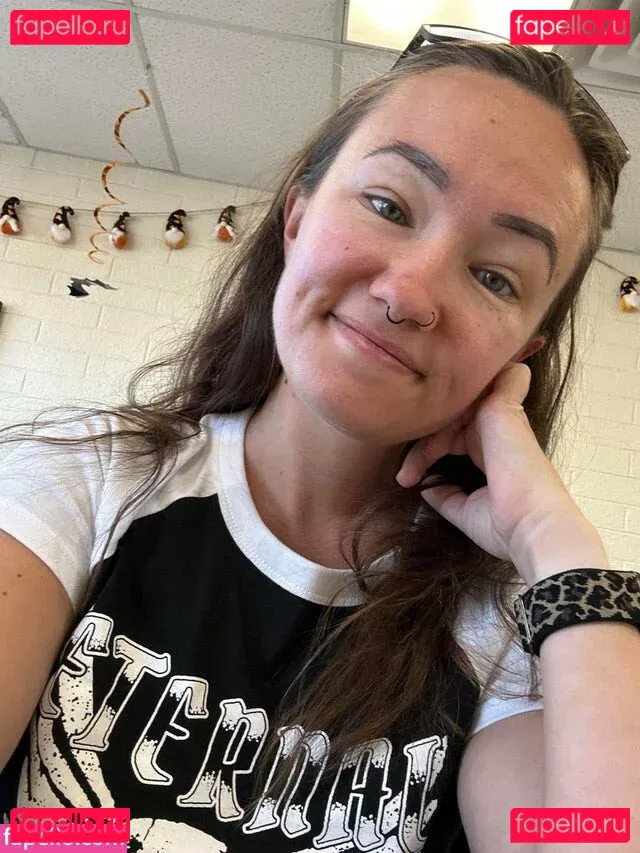 Xxxkhloekarter Onlyfans Photo Gallery 