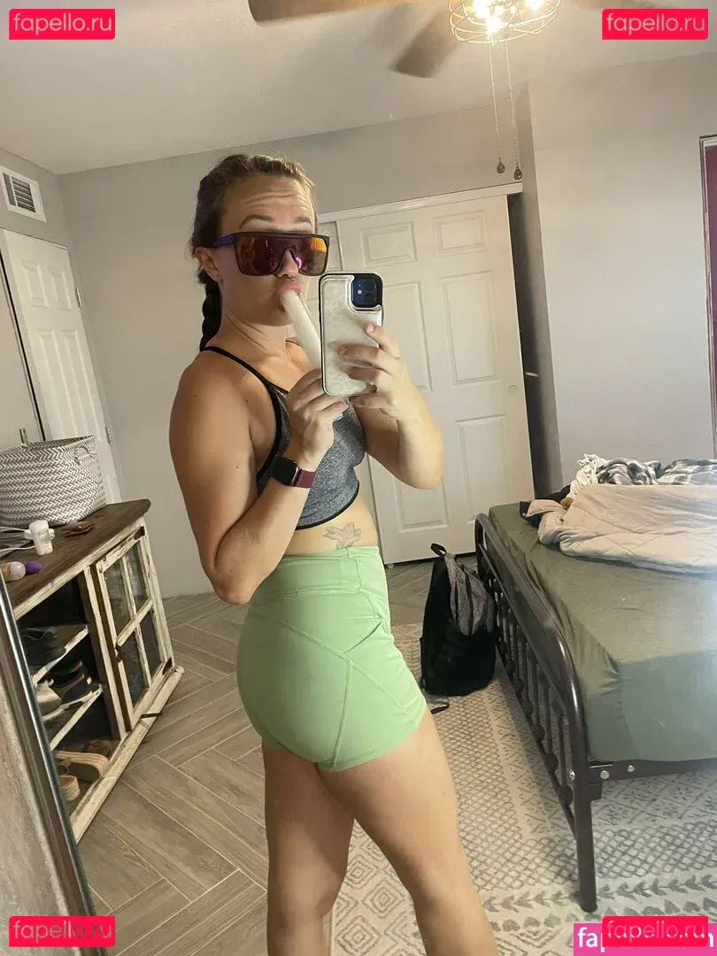 Xxxkhloekarter Onlyfans Photo Gallery 