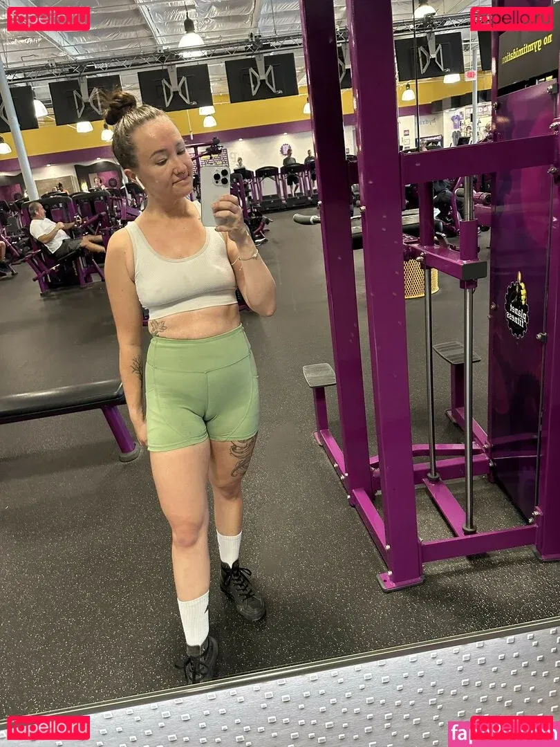 Xxxkhloekarter Onlyfans Photo Gallery 