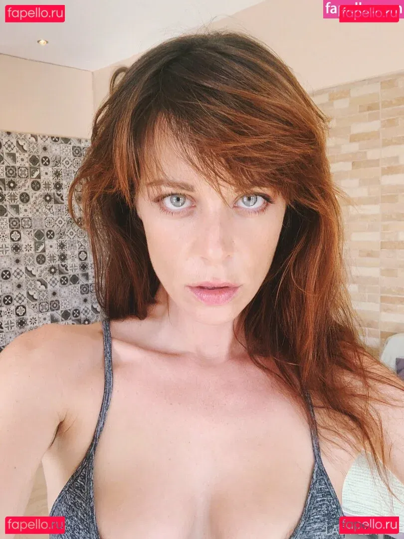 queenbeealexandrialee Onlyfans Photo Gallery 