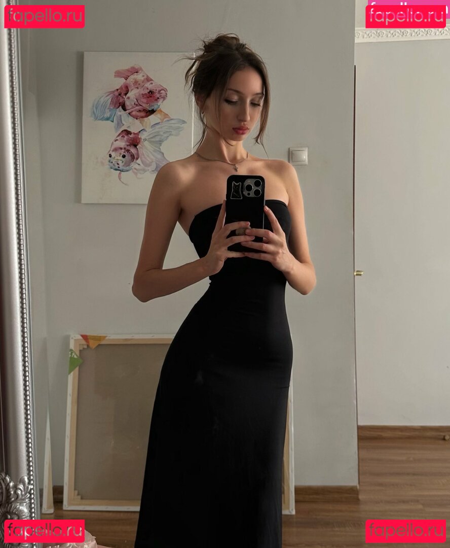 nesegodnyai Nude Onlyfans Photo 17