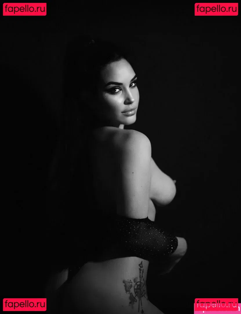 Dafni Kouneli Onlyfans Photo Gallery 