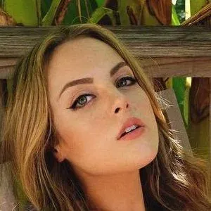 Elizabeth Gillies Onlyfans Photo Gallery 