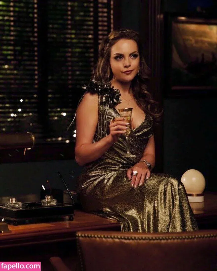 Elizabeth Gillies Onlyfans Photo Gallery 