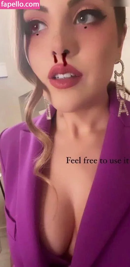 Elizabeth Gillies Onlyfans Photo Gallery 