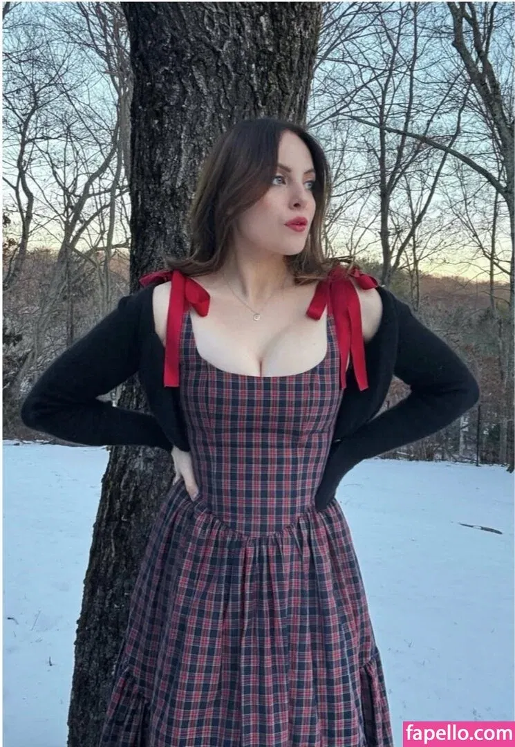 Elizabeth Gillies Onlyfans Photo Gallery 