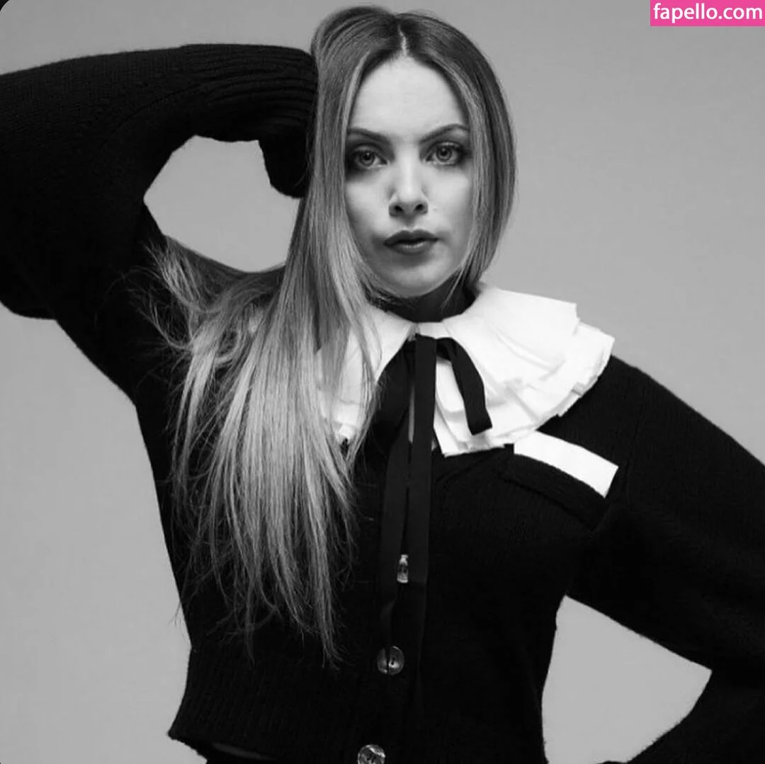 Elizabeth Gillies Onlyfans Photo Gallery 