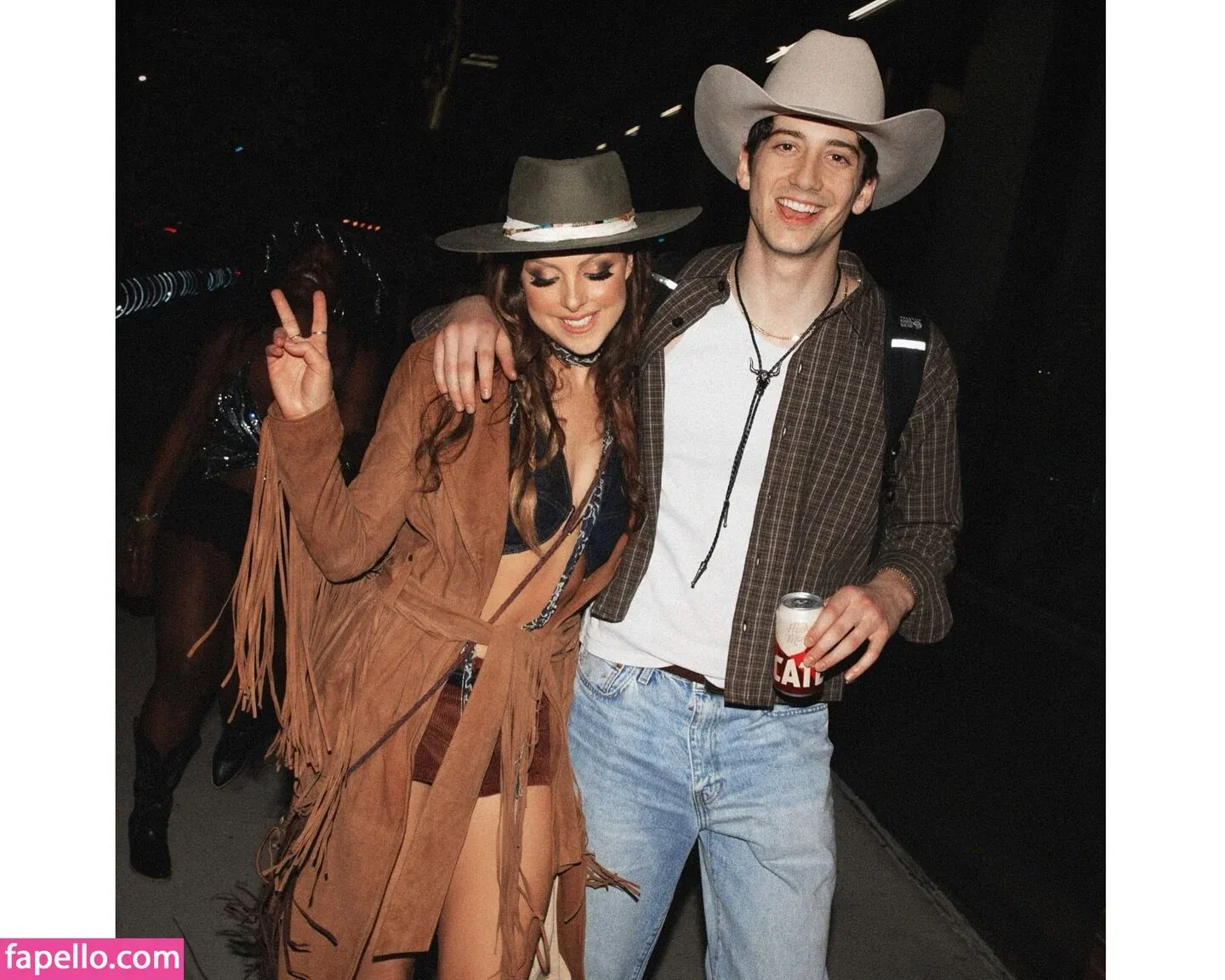 Elizabeth Gillies Onlyfans Photo Gallery 