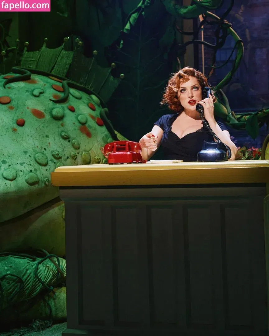 Elizabeth Gillies Onlyfans Photo Gallery 