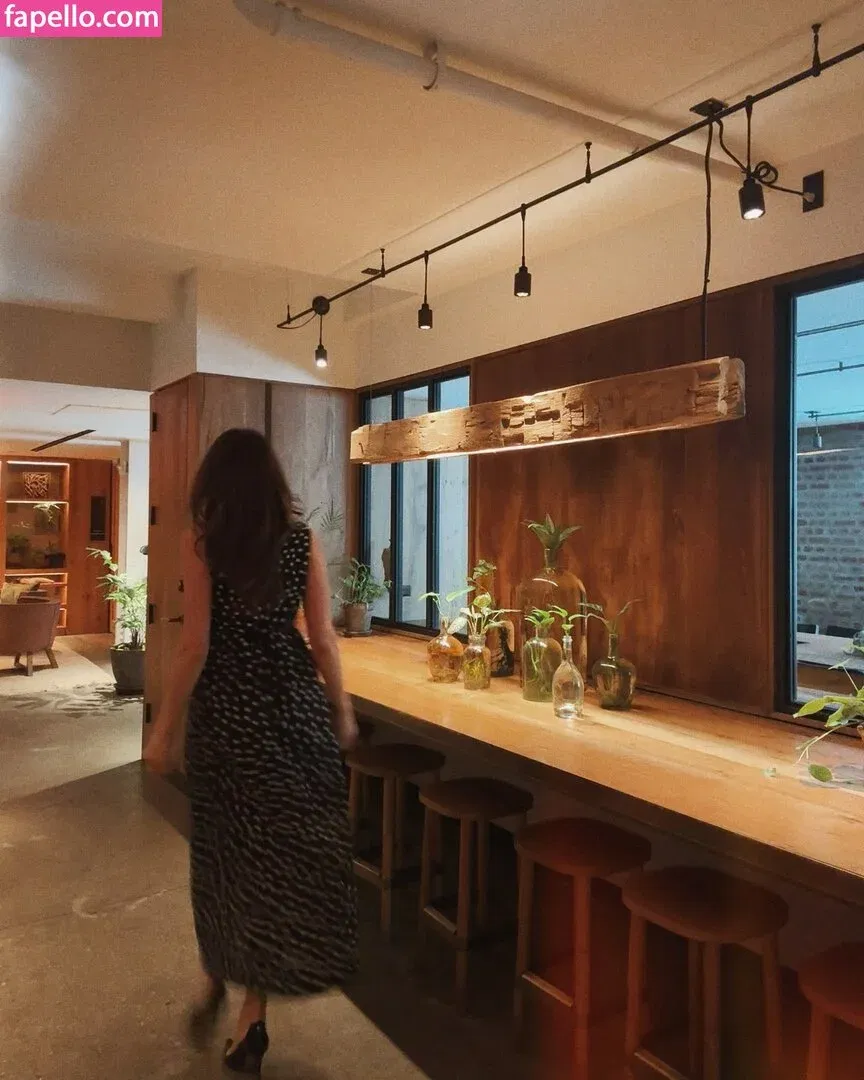 Elizabeth Gillies Onlyfans Photo Gallery 