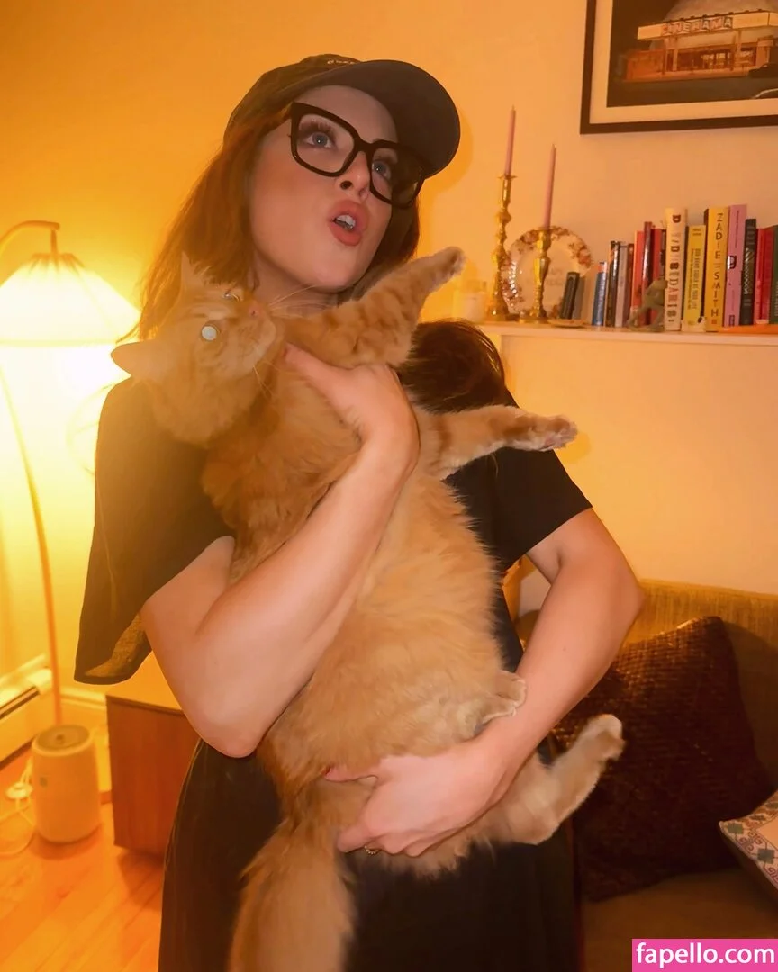 Elizabeth Gillies Onlyfans Photo Gallery 