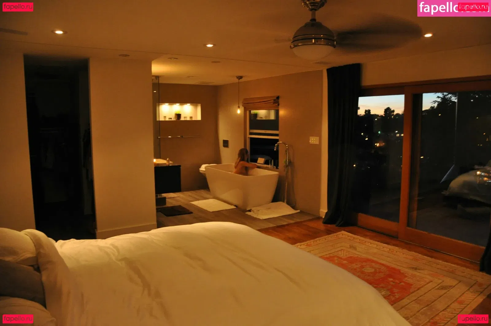 Teresa Palmer Onlyfans Photo Gallery 