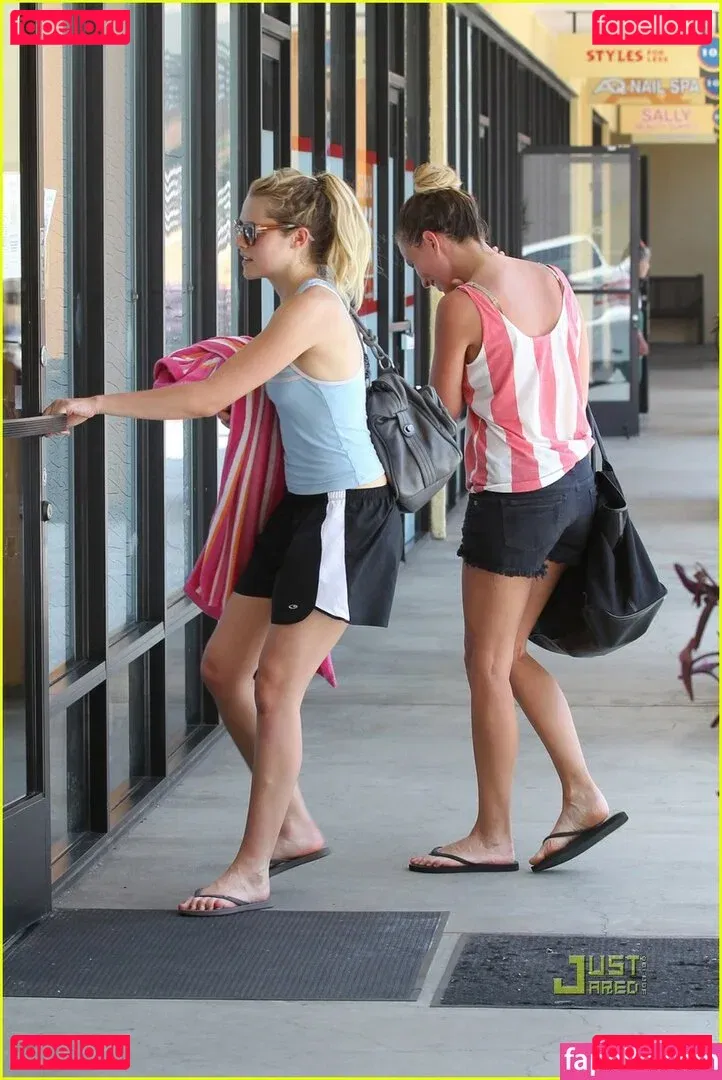 Teresa Palmer Onlyfans Photo Gallery 