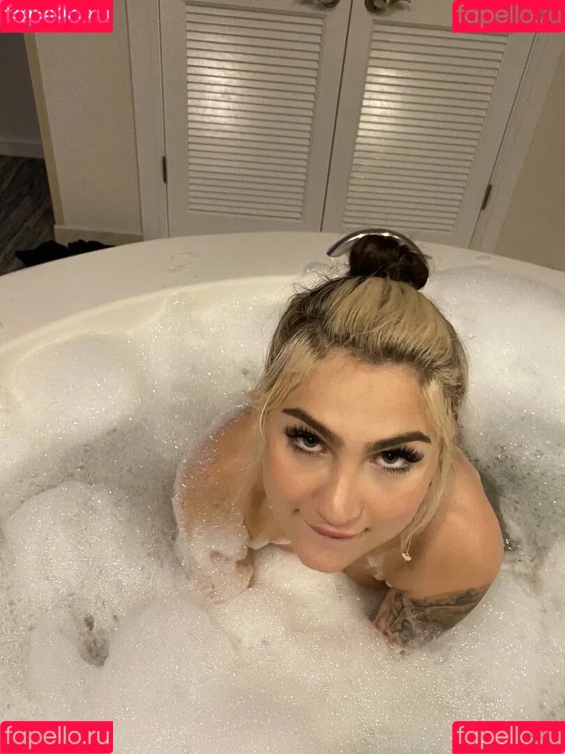 woahnatty Onlyfans Photo Gallery 