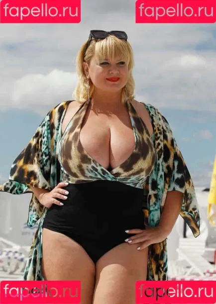 Mila Kuznetsova Onlyfans Photo Gallery 