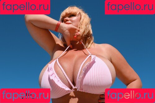 Mila Kuznetsova Onlyfans Photo Gallery 